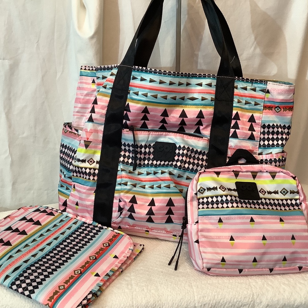 EUC GO! SAC tote overnight diaper bag‎ tote 3 piece set Aztex